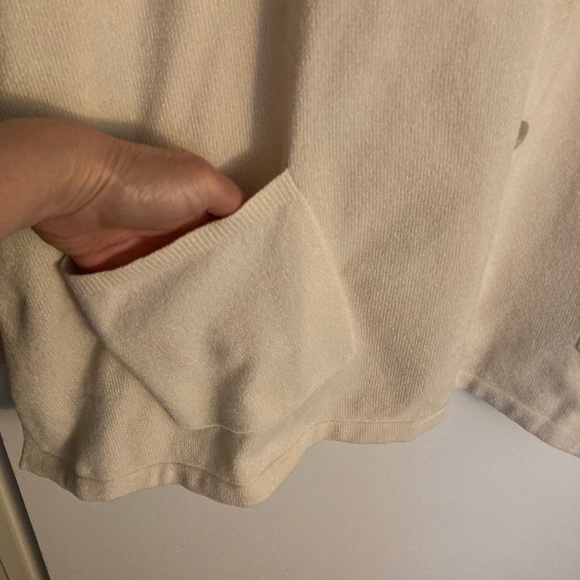 Wynne Lounge, P/L Ivory Button Down, Women's Oversized Sweater - Picture 3 of 7